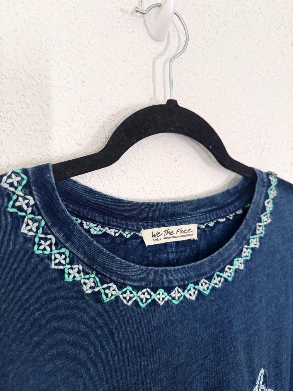 We The Free People Chasing Waves Embroidered Long Sleeve Oversized Top Small - Picture 8 of 9